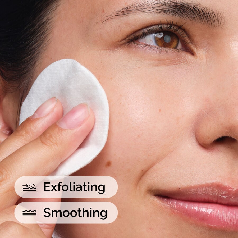 glycolic-acid-7-exfoliating-toner-c0 ord-glycolic-acid-exfoliating-toner-model-application-with-benefits.jpg